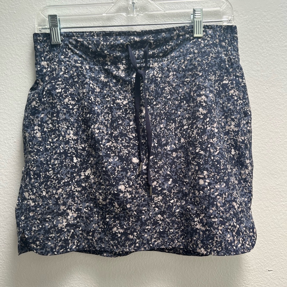 Womens Camouflage Elastic Waist Stretch Polyester Skort size 2